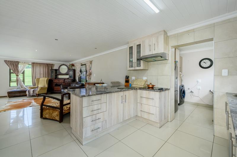 11 Bedroom Property for Sale in Chelsea Eastern Cape